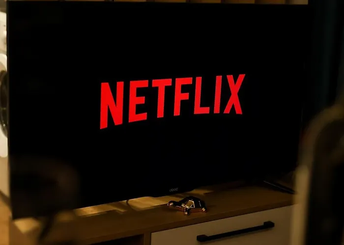 Sapphire By Dove * Tirana